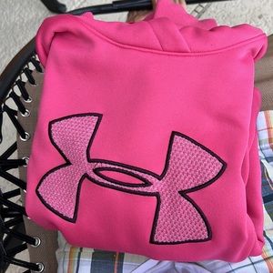 Under Armour long sleeve hooded sweatshirt.